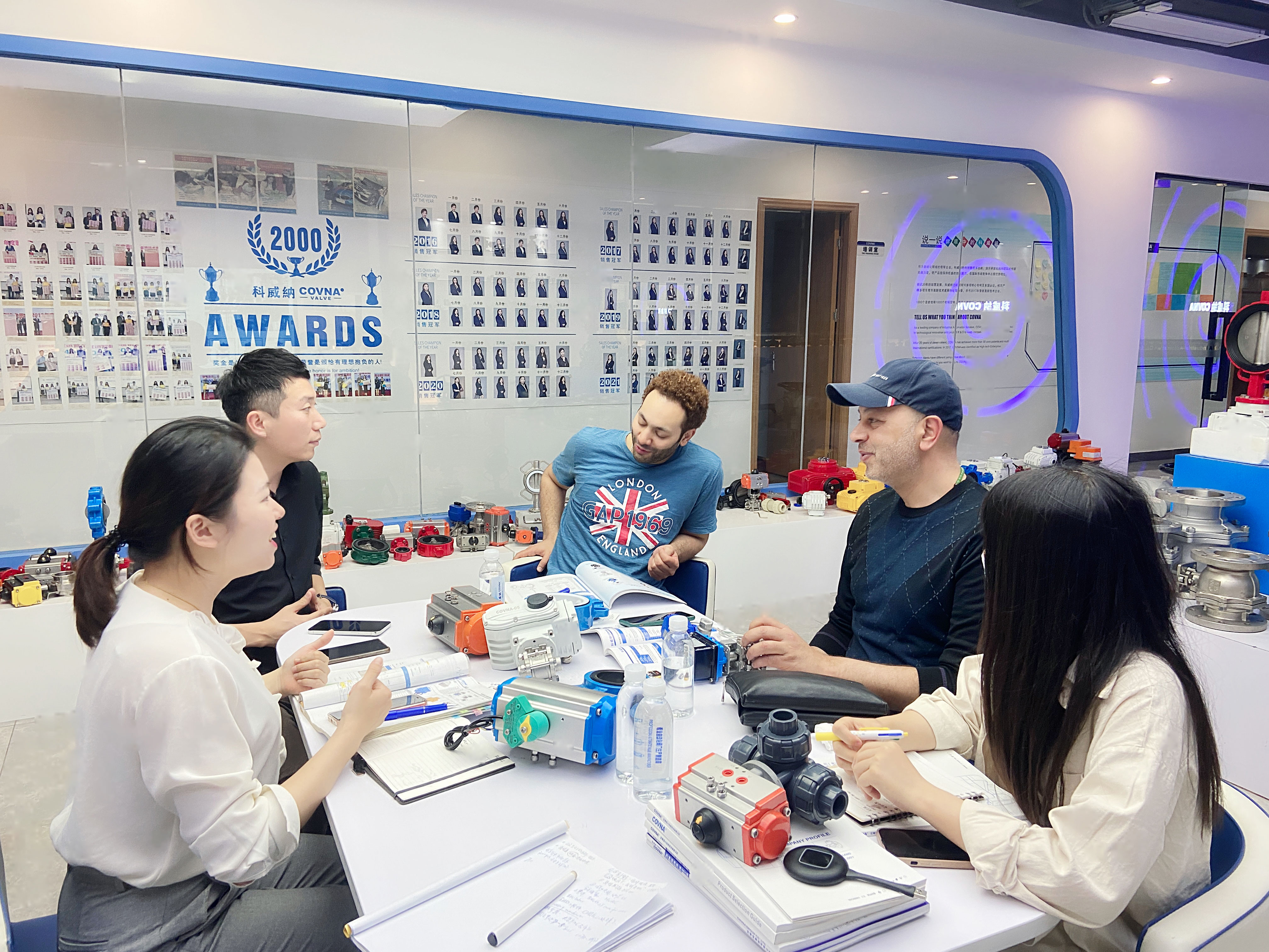 陽(yáng)春3月，科威納集團(tuán)又迎來(lái)埃及代理商參廠(chǎng)